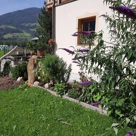 아파트 Althaus 1 By Interhome Neukirchen am Großvenediger