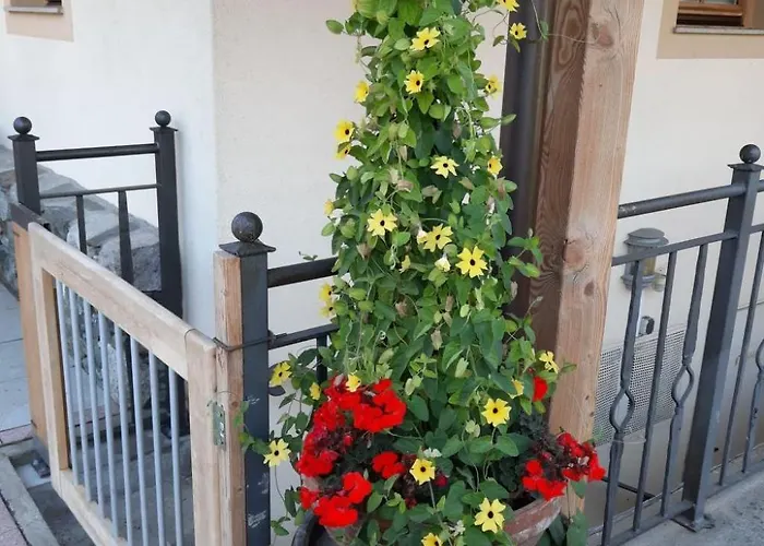 Althaus 1 By Interhome Neukirchen am Großvenediger