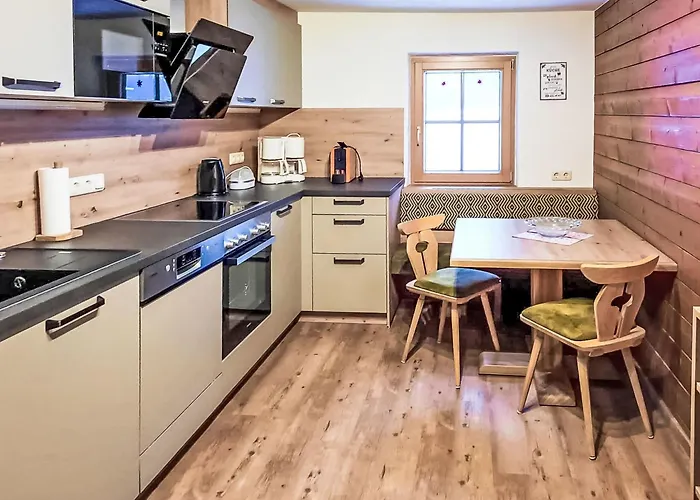 Althaus 1 By Interhome Daire Neukirchen am Großvenediger