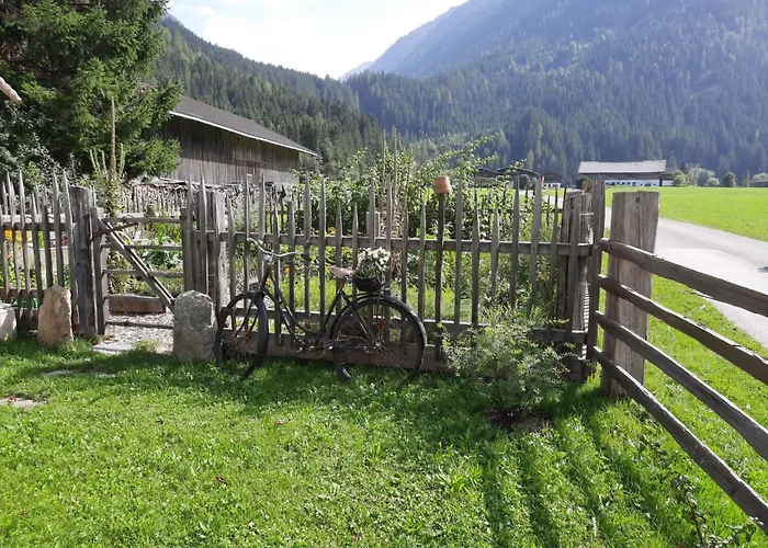 Althaus 1 By Interhome Apartman Neukirchen am Großvenediger